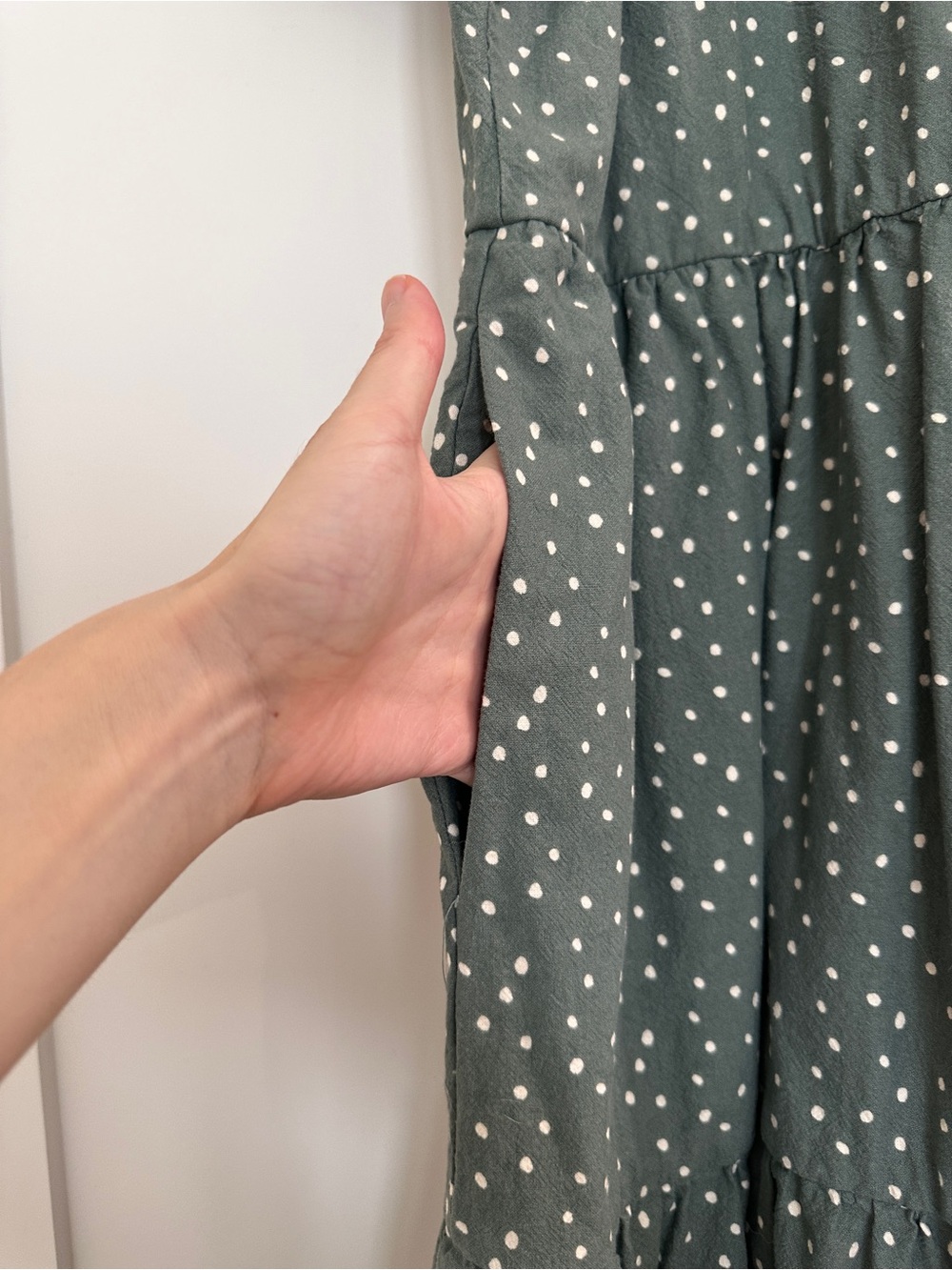 Tradlands Green Polka Dot Tiered Midi Dress - Picture 5 of 7